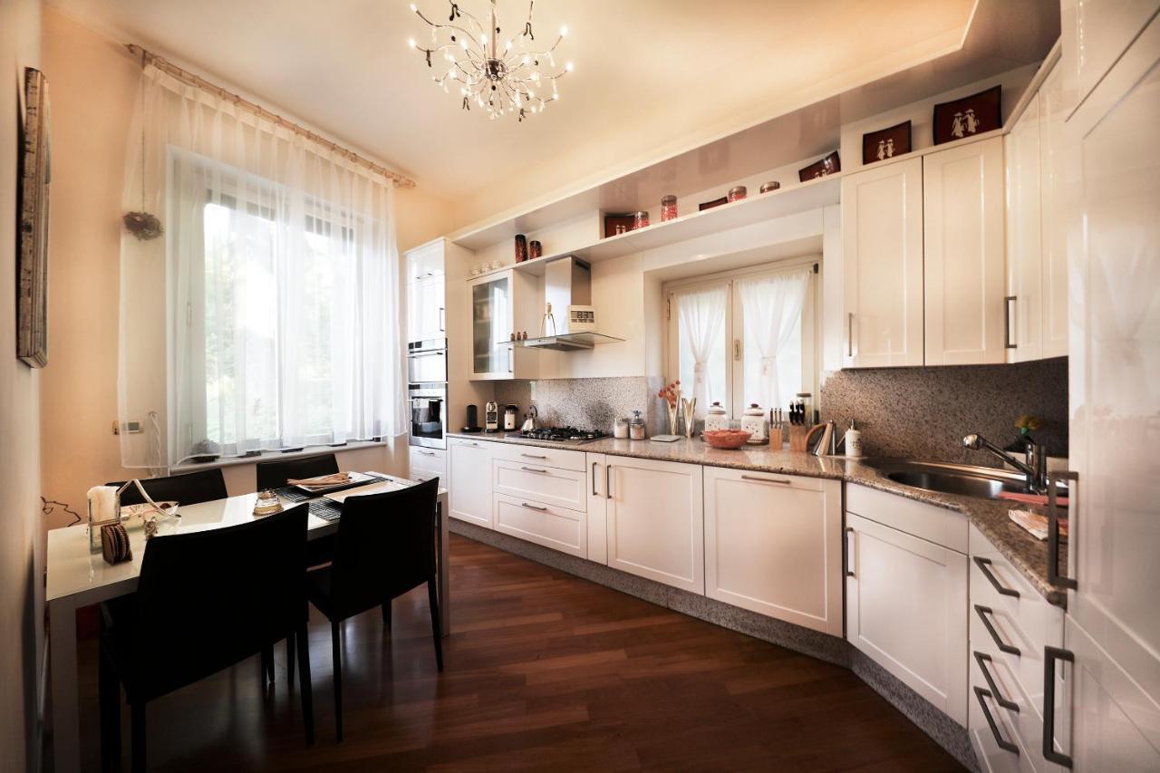 Villa Castiglioni Luxury Apartment Лалльо Номер фото
